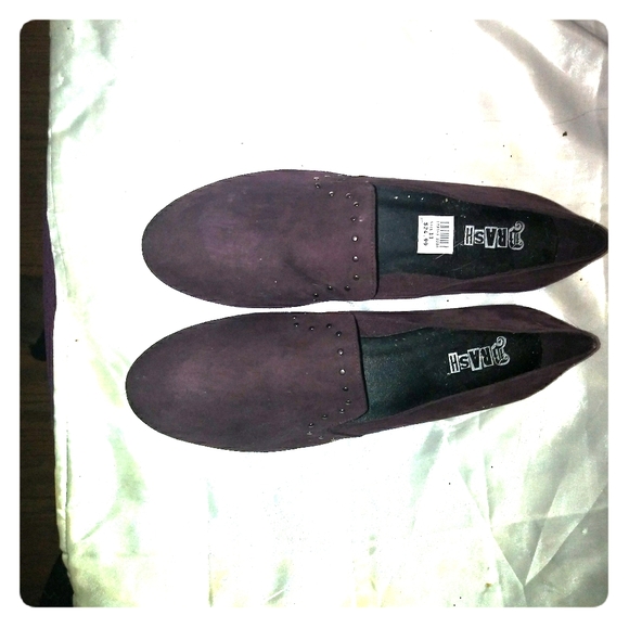 Shoes - Picture 1 of 2